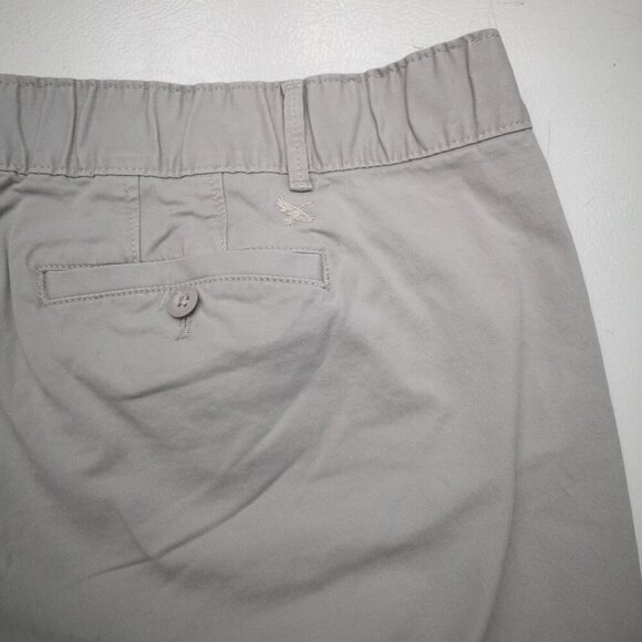 Eddie Bauer Ladies Size 18W Legend Wash Lt. Grey Stretch Curvy Crop Pants - Picture 16 of 16